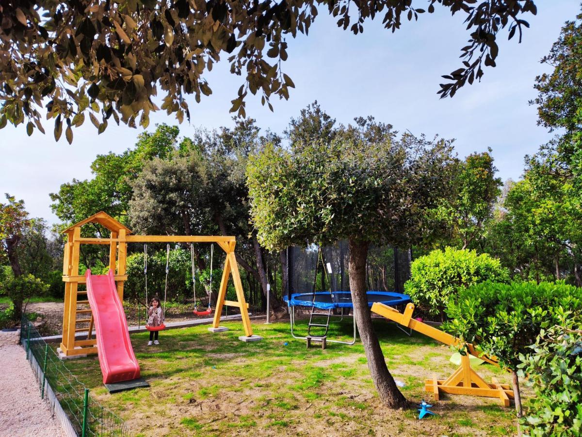 Apartmani "Sandro" Gonar Rab Town Exterior photo