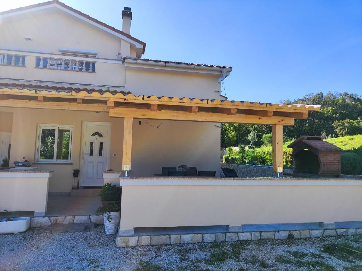 Apartmani "Sandro" Gonar Rab Town Exterior photo