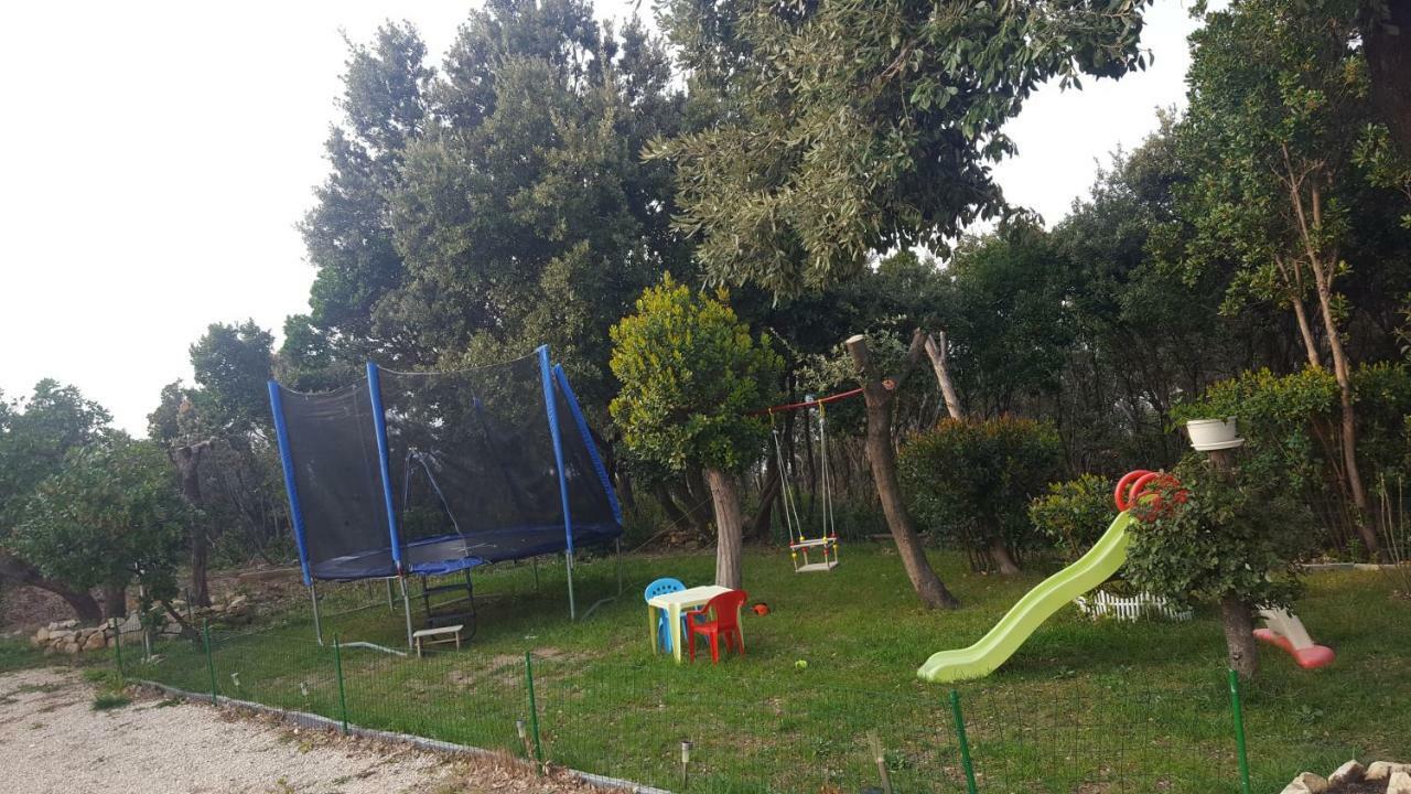 Apartmani "Sandro" Gonar Rab Town Exterior photo