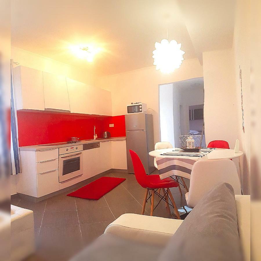 Apartmani "Sandro" Gonar Rab Town Exterior photo